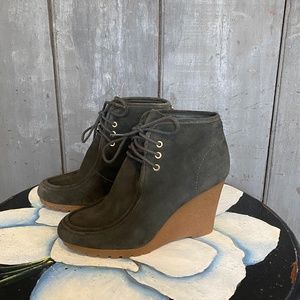 Michael Kors Rory Bootie 9M Suede Wedge Olive